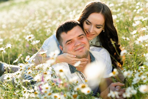 Liebe und Beziehung: Foto: © Nikolai_Kazakov / shutterstock / #1502901560